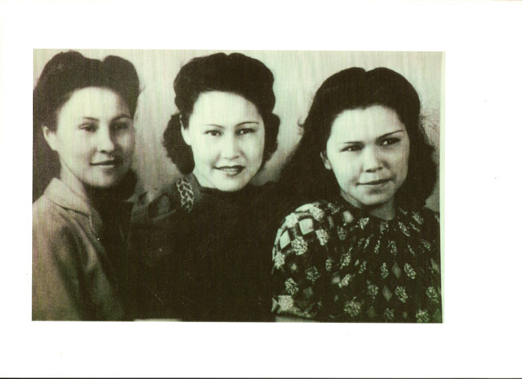 Knagin-sisters-of-Afognak-l.jpg